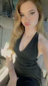 xnxx Iclik – Hijaber Eks Pacar, Katanya Belum Pernah Dipegang Lagi