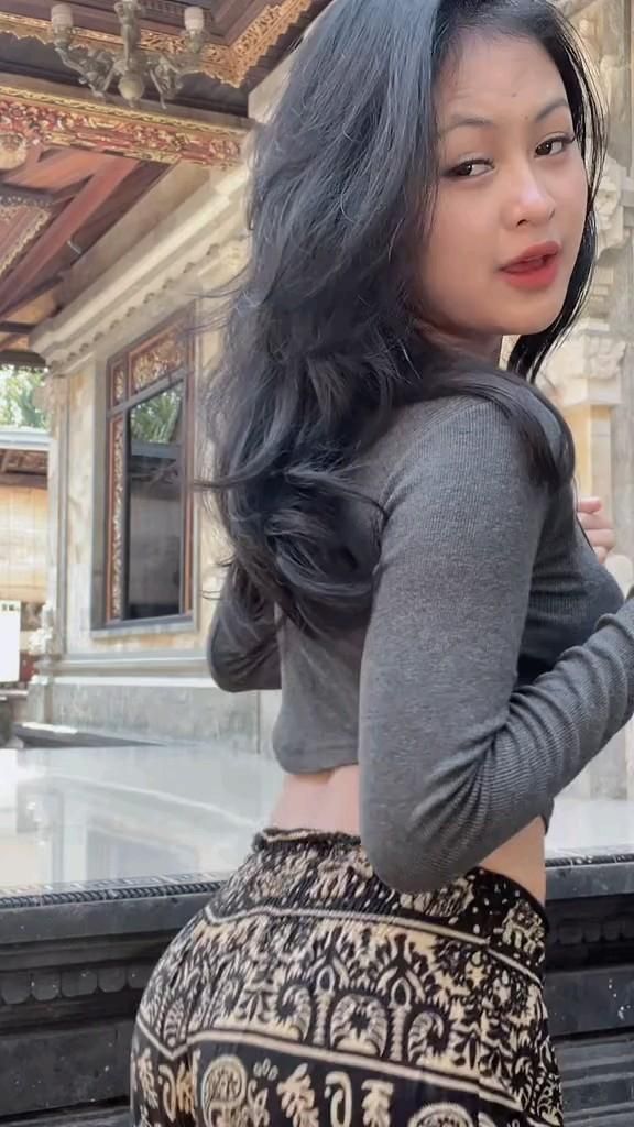 Bokep Indo Lanjutan Kakak Adik Bikin Konten Dirumah Viral