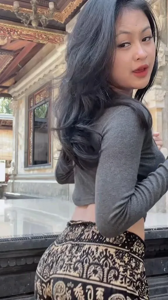 Bokep Indo Lanjutan Kakak Adik Bikin Konten Dirumah Viral